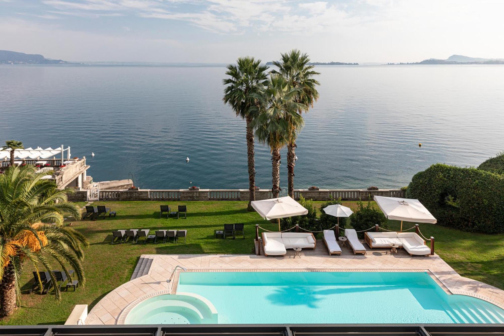 Hotel Villa Capri Gardone Riviera Eksteriør billede